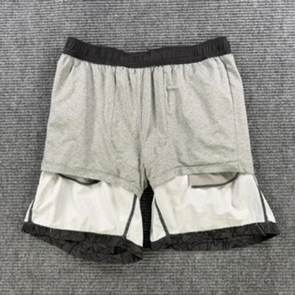 Vuori Kore Short Men 30 Charcoal Grey Palm Leaf Print Lined Athletic No Size Tag